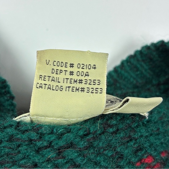 Eddie Bauer Legends Vintage 100% Wool Green Knit Fair Isle Snowflake Sweater - Picture 6 of 7